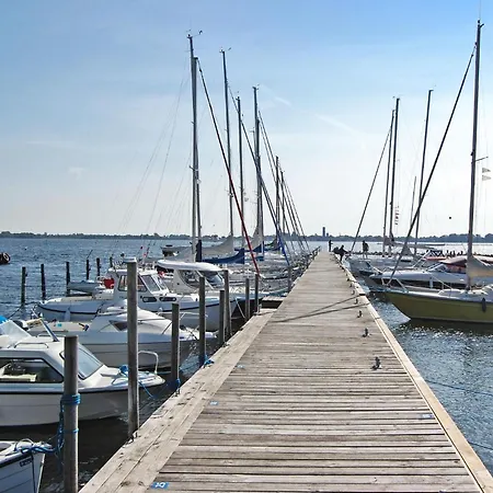 Valsen I * Bogø By